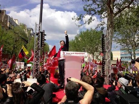 Le billet du jour : Disons que pour le consensus nous étions 180.000 dont 30.000 avec des balais ! Marche-du-05-Mai-2013_0751