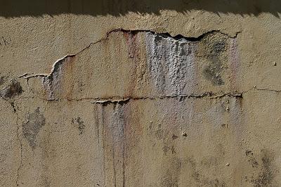 Les murmures d'un mur Les murmures d'un mur