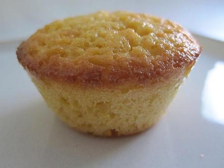 Mini muffins aux agrumes et à la cannelle 9-3121.JPG