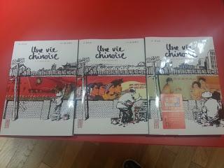 Conférence de Li Kunwu à la Hune lors de la présentation de son nouvel ouvrage : Les pieds bandés édité chez Kana Conférence de Li Kunwu à la Hune lors de la présentation de son nouvel ouvrage : Les pieds bandés édité chez Kana