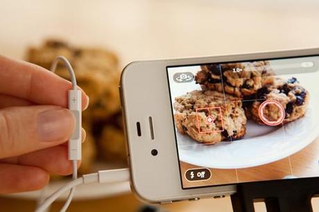 volumesnapheadphonemacro Dossier : Pourquoi utiliser un trépied pour Smartphone?