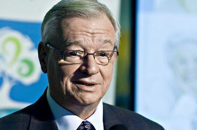 Gilles Vaillancourt - MAIRE DE LAVAL Gilles Vaillancourt - MAIRE DE LAVAL