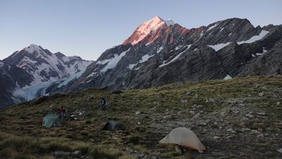 Montagnes neozelandaises : Mont Earnslaw, Mont Cook...