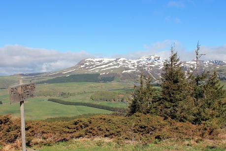 Lacs Pavin et Montcineyre Lacs Pavin et Montcineyre