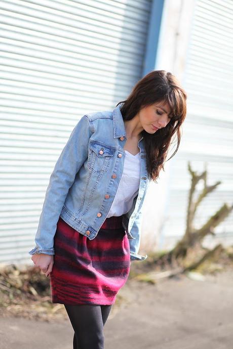 H&M boots cloutées blouson denim asos photo look jupe rouge Garageband