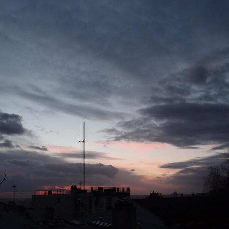 Regarde le ciel ! Regarde le ciel !