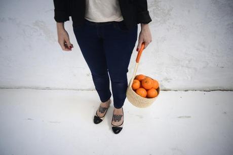 REMÈDES le contenant par Amaury Poudray REMÈDES le contenant par Amaury Poudray