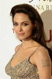 Courage, jolie Angelina ! angelina
