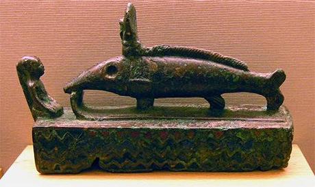 Découvertes sur la rive ouest du Nil, ce fameux poisson de la légende Osirienne à Oxyrhynque (El-Bahnasa), en Égypte ancienne !