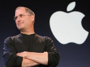 Steve Jobs Apple 300x224 Les 9 leçons que Steve Jobs nous a enseignées