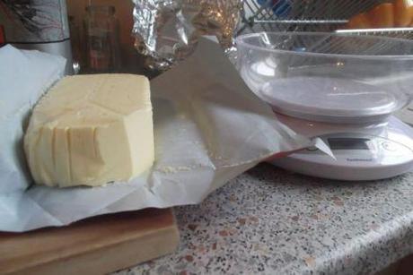 Pour ses 2 ans: un cake aux pommes et son glaçage royal recettecakeauxpommes03