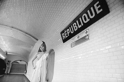 JANOL APIN: PHOTOS, MÉTRO ET JEUX DE MOTS JANOL APIN: PHOTOS, MÉTRO ET JEUX DE MOTS