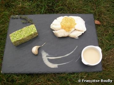 Le cabillaud printanier d'Emile Noël Cabillaud sauce à l'ail, risotto au brocoli et tuile au parmesan