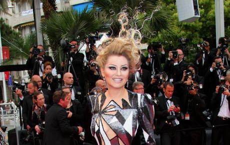 SPLASH NEWS KCS PRESSE_elena lenina Fashion carton rouge sur le red carpet !