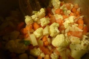 Bouillon de Légumes et ses minis pâtes aux œufs « maison » bouillon de légume avec pâtes aux oeufs