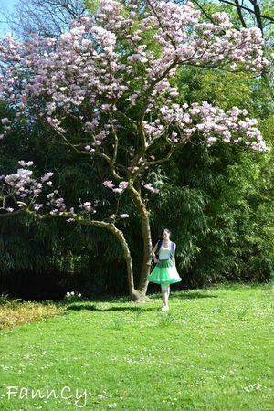 Ma Candyskirt, la jupe de mes rêves! Candyskirt devant le tulipier rose