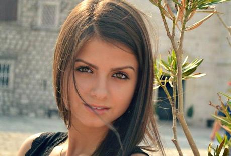 Chat Live with Beautiful Single Russian Women Online Now