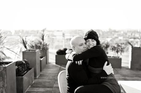 Yara & Christopher : séance photos de couple, sur les toits de Paris (75) Yara & Christopher : séance photos de couple, sur les toits de Paris (75)