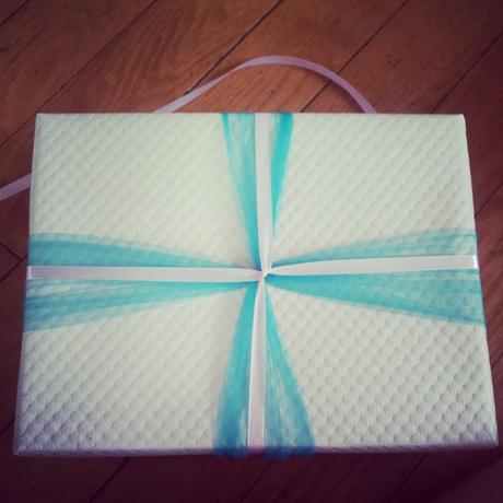 Guide d’emballage de cadeaux parfaits (à moins de 5$ youuhoouuu) Cadeau Jo