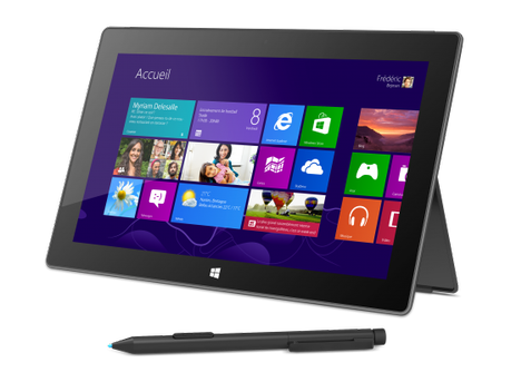 SUR Pro Stand Mag Pen FrontAng 550x411 Lancement de la Surface Pro, le PC #tactile sous #Windows 8