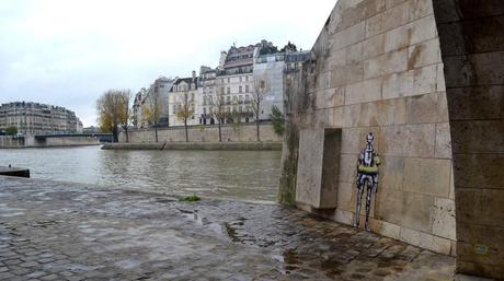 Le street art de Levalet ob_693b5821aec2fb81df6639ab69fb43f4_maitre-nageur-2