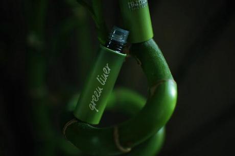 Green Liner - Bo.ho Cosmetics boho cosmetics - green liner - eye liner - black liner - bambou- produit écologique - origine naturelle