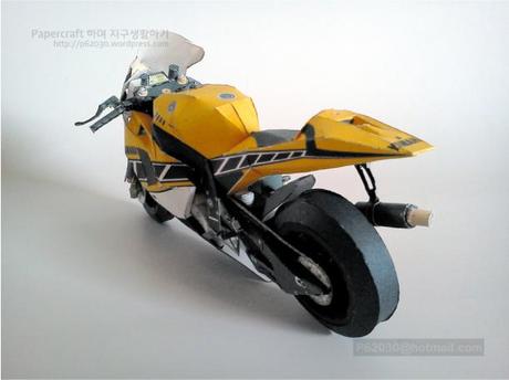 Papercraft Yamaha YZR-M1