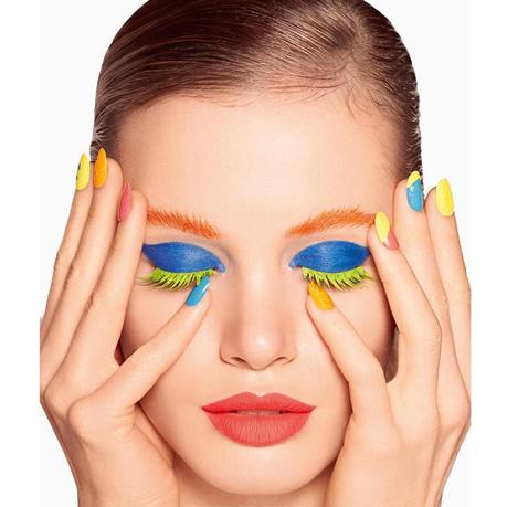 Strobe Lights de Ciaté, des ongles néon jusqu'au bout de la nuit.............. Strobe Lights de Ciaté, des ongles néon jusqu'au bout de la nuit..............