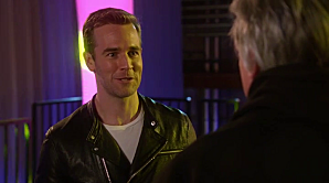 Critiques Séries : Don't Trust the B---- in Apartment 23. Saison 2. Episodes 18 et 19. vlcsnap-2013-05-29-14h43m25s168.png