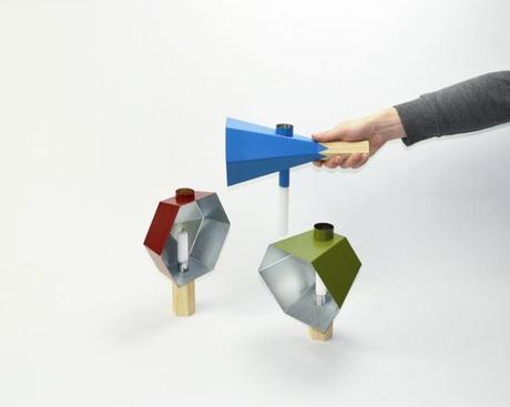 Série sans fil le bougeoir amplificateur par Paul Menand Série sans fil le bougeoir amplificateur par Paul Menand