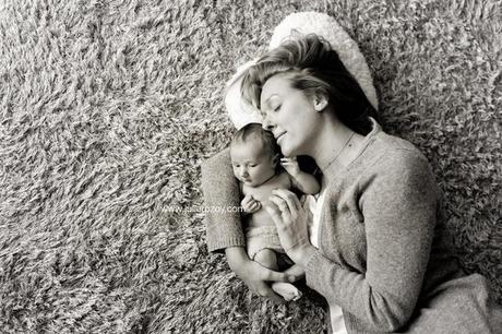 Violette : séance photos de bébé, Massy (91) Violette : séance photos de bébé, Massy (91)