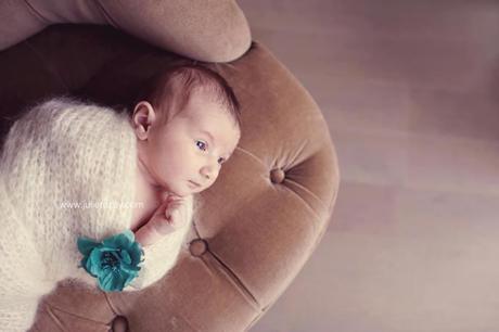 Violette : séance photos de bébé, Massy (91) Violette : séance photos de bébé, Massy (91)