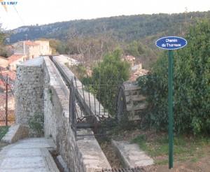aqueduc L’eau dans le village