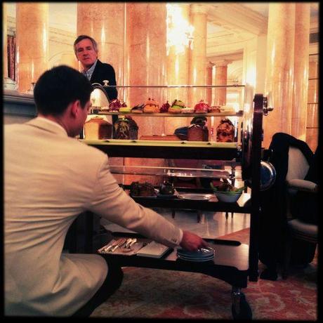 Tea afternoon au Bristol ! IMG_1491