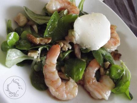 Salade aux crevettes, noix et sauce soja salade crevette noix (2)