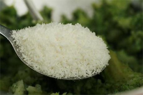 Galettes de chou fleur, brocoli et noix de coco {Recette Paléo/Primal} noix de coco