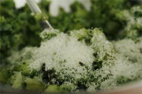 Galettes de chou fleur, brocoli et noix de coco {Recette Paléo/Primal} noix de coco et chou