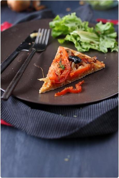 Tarte aux oignons et à la tomate Tarte aux oignons et à la tomate