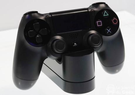 Prise en main : Sony Playstation 4 SAMSUNG CSC
