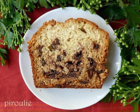 Cake moelleux à la noix de coco et aux pépites de chocolat P1150782