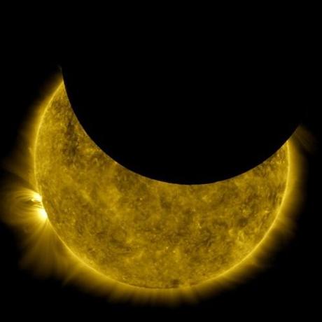 eclipse-SDO1_thumb.jpg