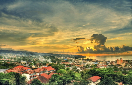 Manado City (Sulawesi, Indonésie) par Angrie MKW Manado City (Sulawesi, Indonésie) par Angrie MKW