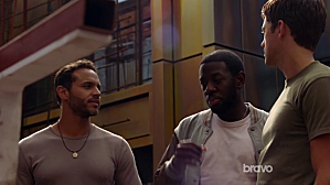 Critiques Séries : Graceland. Saison 1. Episode 2. Guadalajara Dog. vlcsnap-2013-06-16-22h31m53s55.png