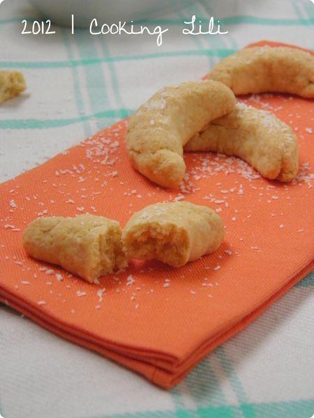 ♥ Croissants de lune à la Noix de Coco P5150002