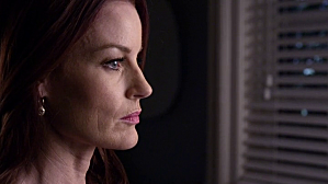 Critiques Séries : Pretty Little Liars. Saison 4. Episode 2. vlcsnap-2013-06-19-09h52m12s246.png