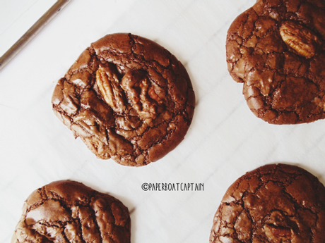 Outrageous chocolate cookies aux noix de pécan (Martha Stewart)