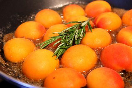 Poêlée d'abricots au romarin IMG_8555r