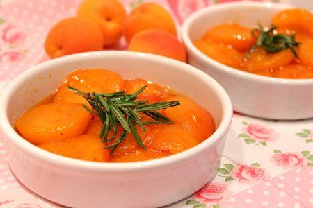 Poêlée d'abricots au romarin IMG_8592r