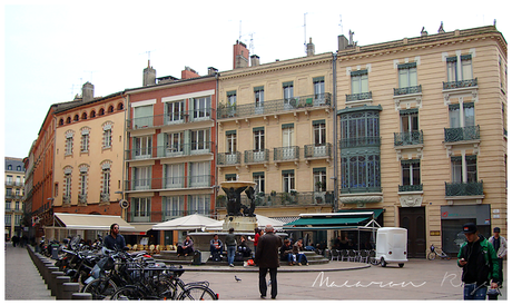 [ photos ] Balade dans Toulouse : des briques, de belles façades et plus encore!