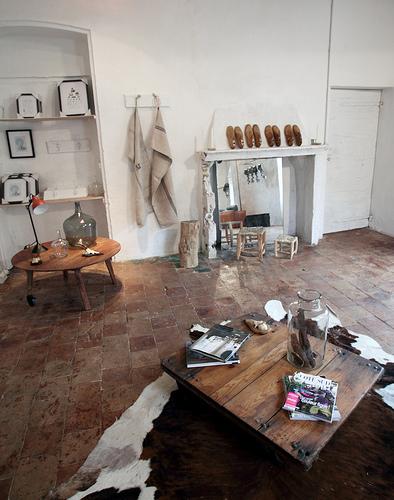 midiune tous droits réservés Mobilier industriel et vintage, une bonne adresse en Provence